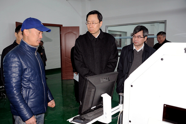 泰州市委書記、市人大常委會主任藍紹敏蒞臨公司調研項目建設情況 泰州市委書記、市人大常委會主任藍紹敏蒞臨公司調研項目建設情況